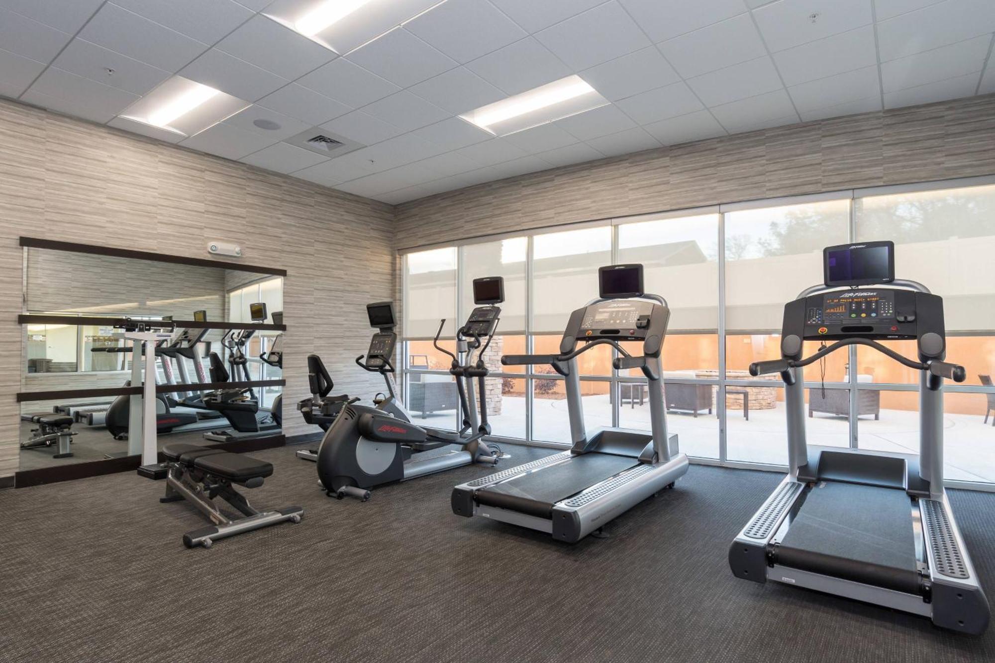 Courtyard By Marriott Fayetteville Fort Liberty - Spring Lake Eksteriør billede