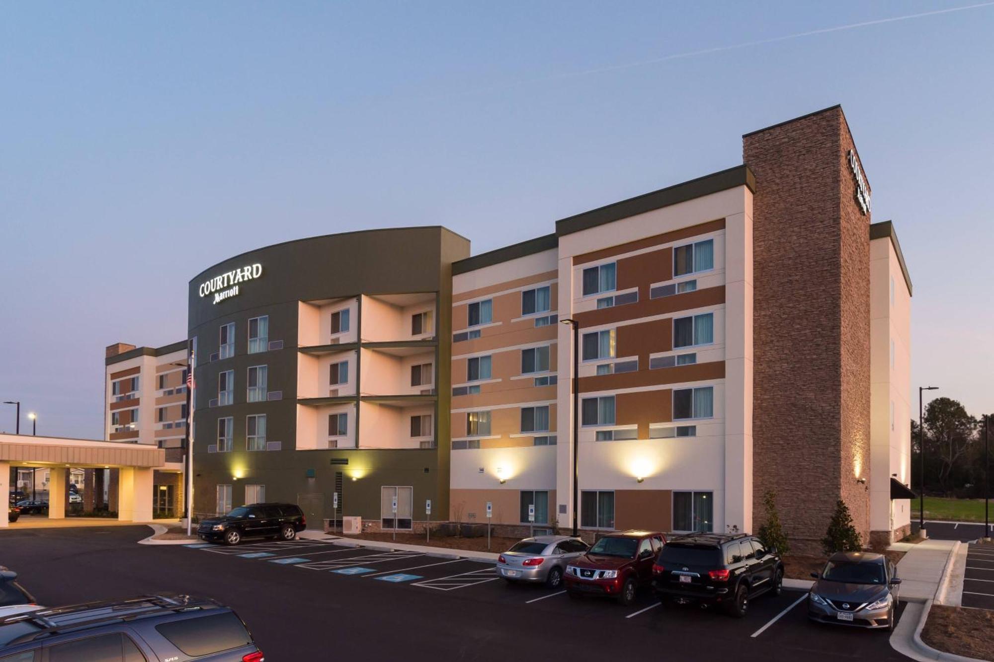Courtyard By Marriott Fayetteville Fort Liberty - Spring Lake Eksteriør billede