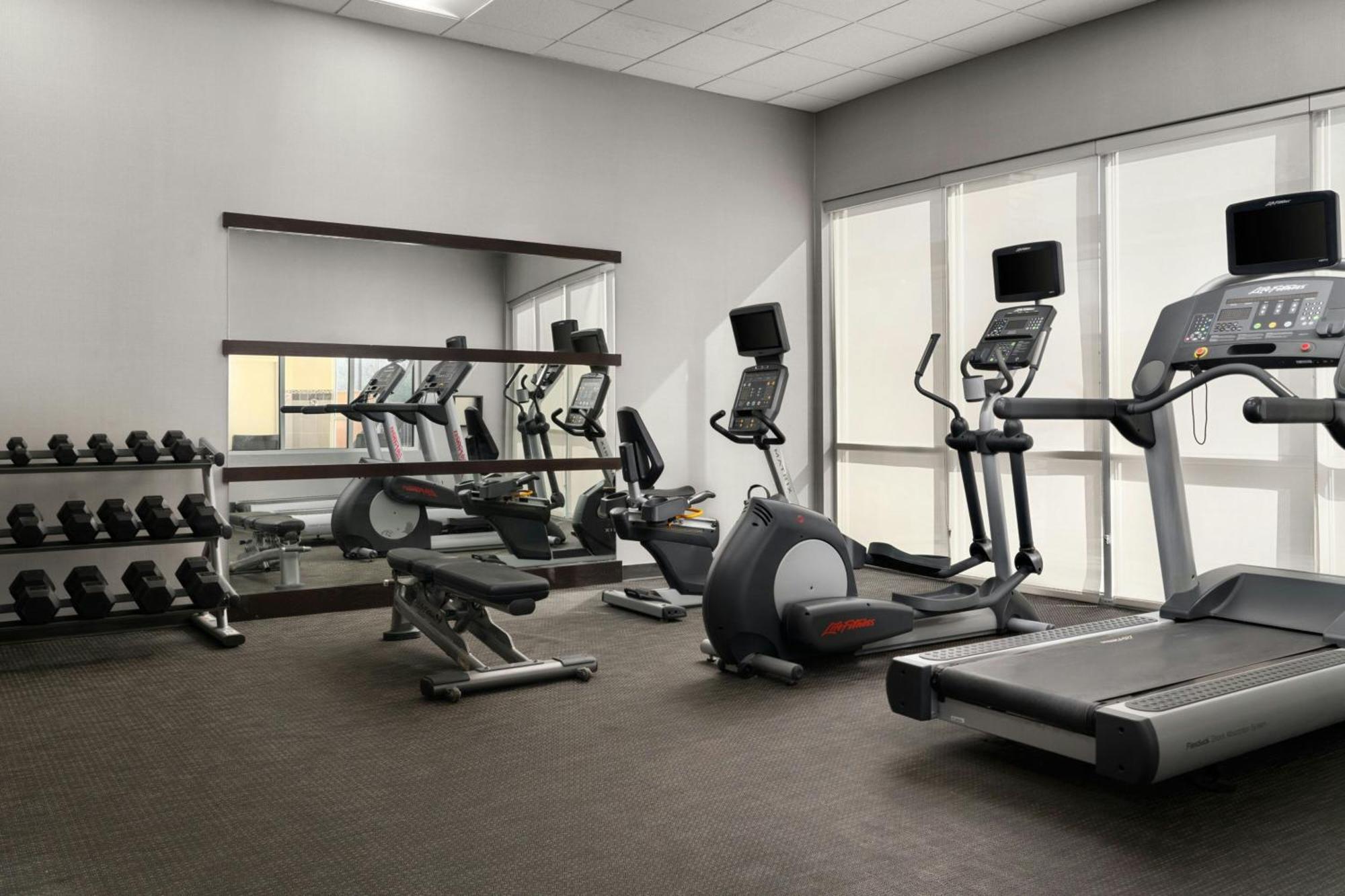 Courtyard By Marriott Fayetteville Fort Liberty - Spring Lake Eksteriør billede