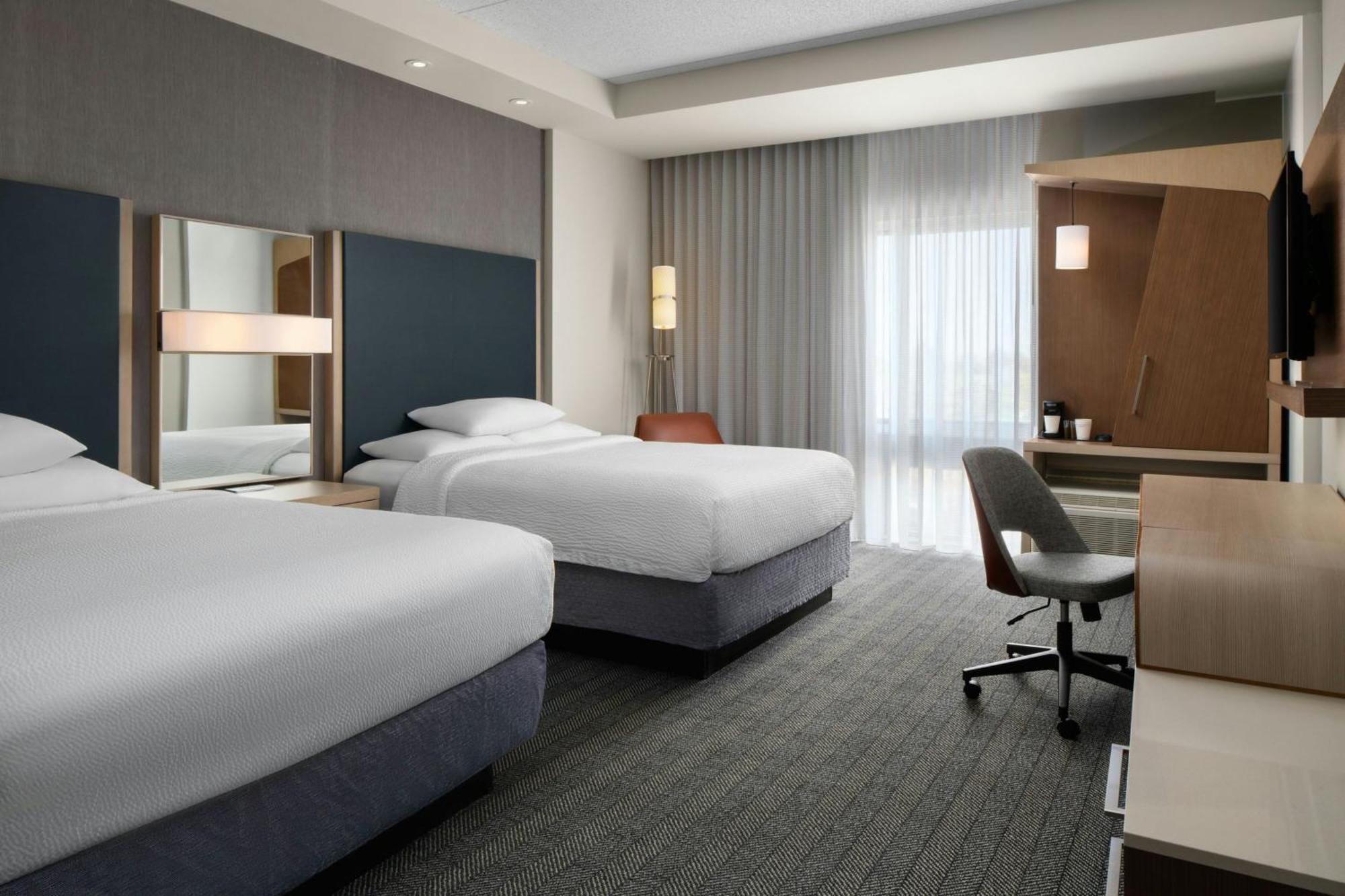 Courtyard By Marriott Fayetteville Fort Liberty - Spring Lake Eksteriør billede