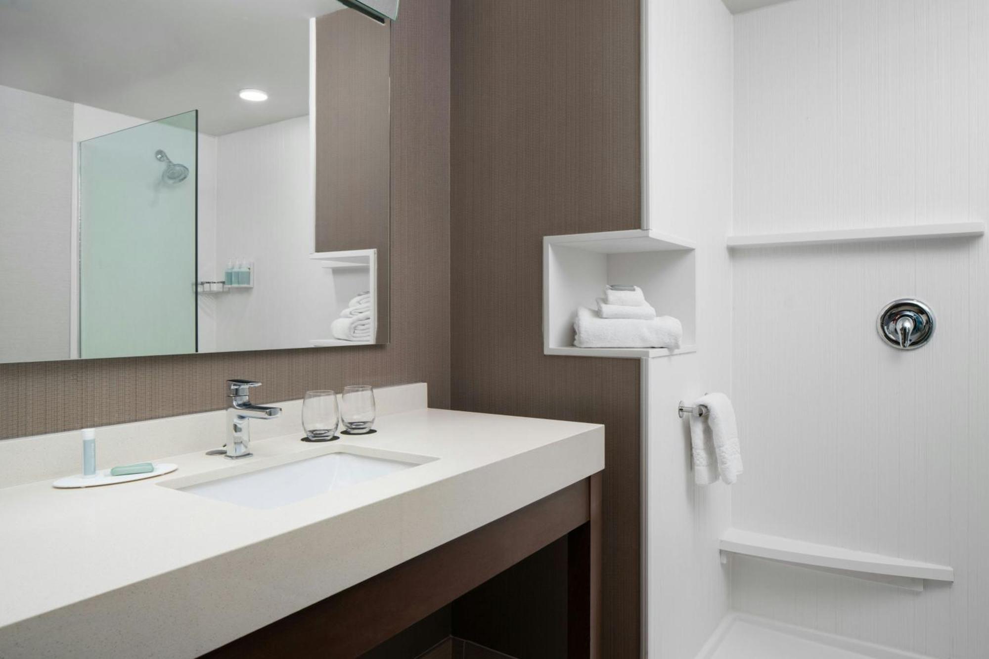 Courtyard By Marriott Fayetteville Fort Liberty - Spring Lake Eksteriør billede