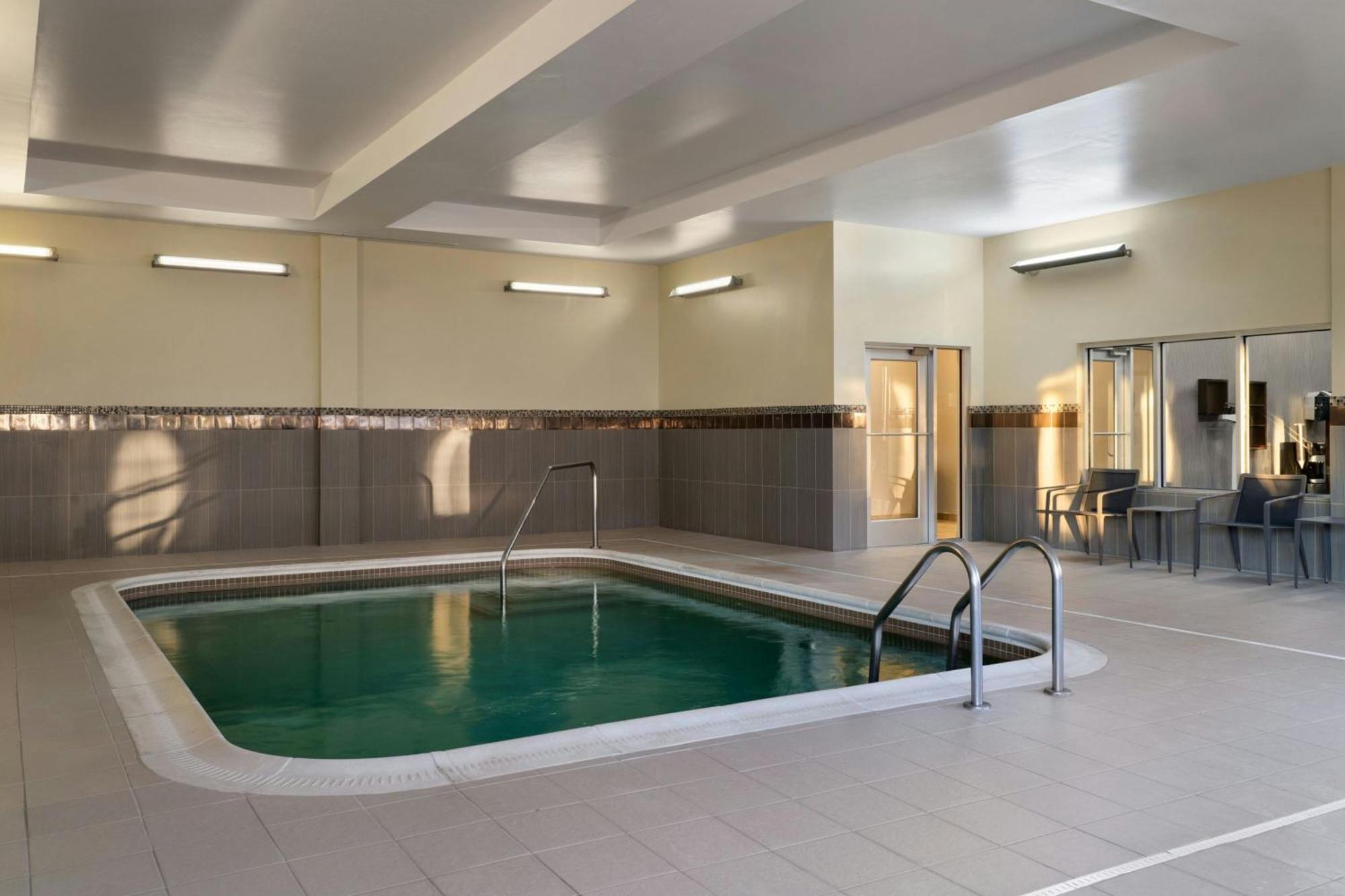 Courtyard By Marriott Fayetteville Fort Liberty - Spring Lake Eksteriør billede