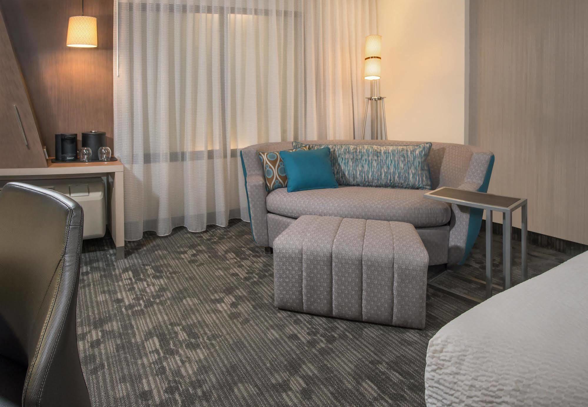 Courtyard By Marriott Fayetteville Fort Liberty - Spring Lake Eksteriør billede
